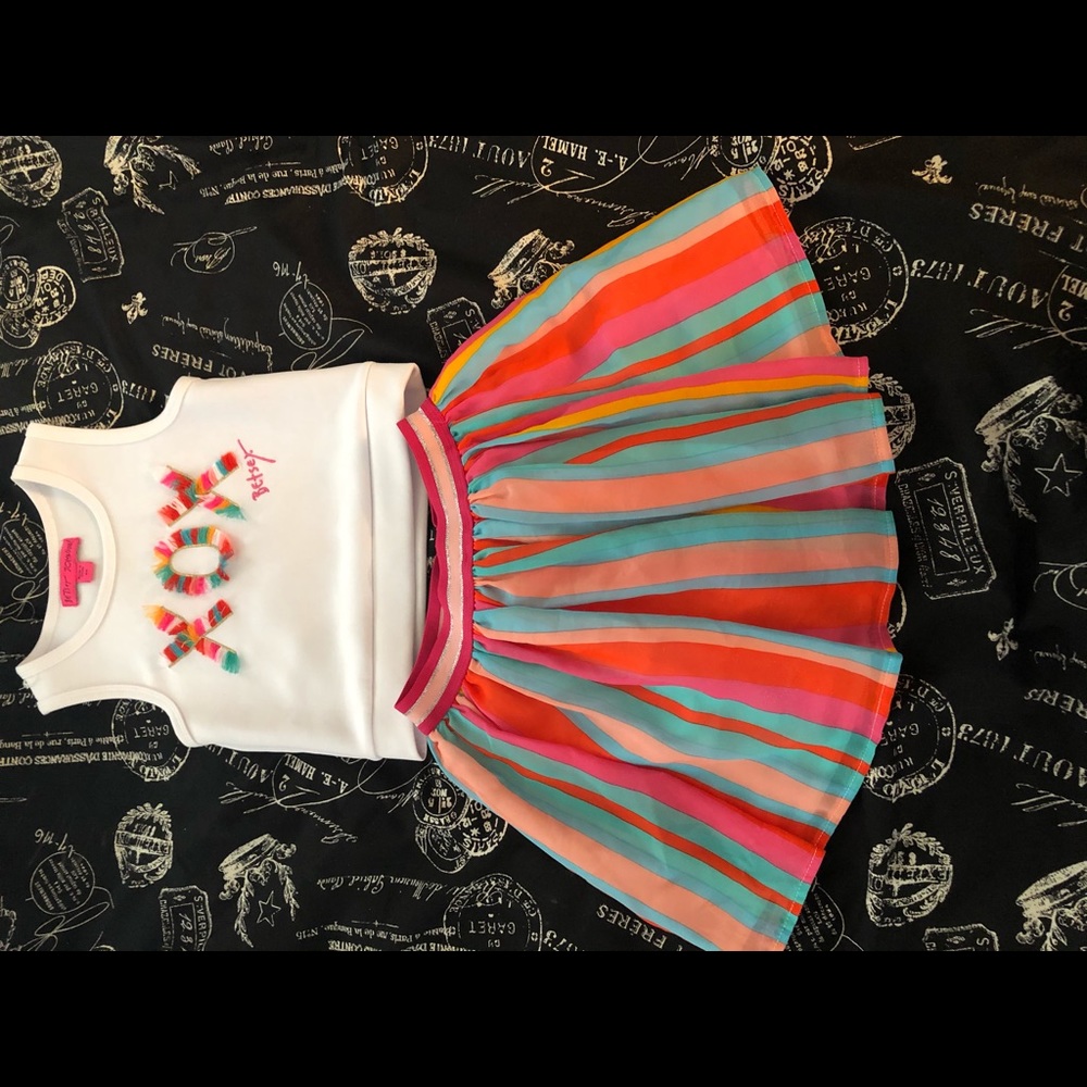 Little girl’s Betsey Johnson xoxo skirt outfit